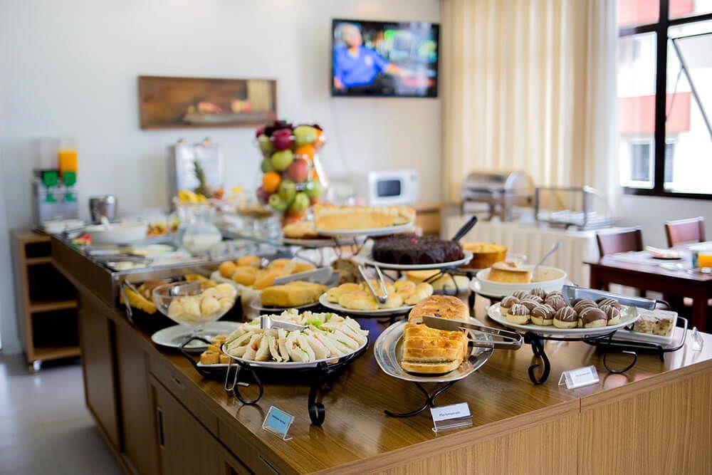 Tri Hotel Executive Criciuma Крисиума Экстерьер фото