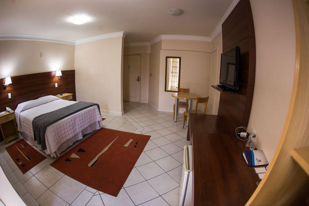 Tri Hotel Executive Criciuma Крисиума Экстерьер фото
