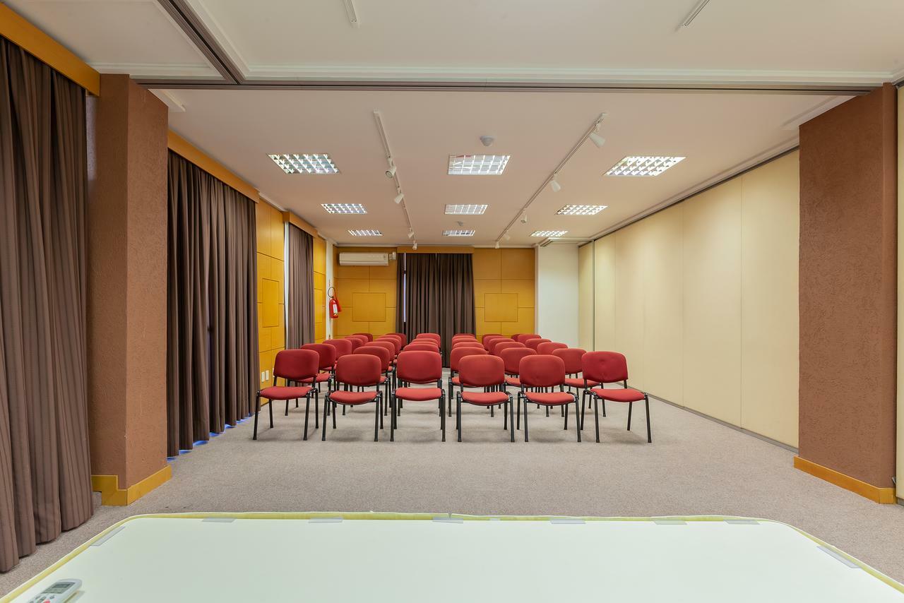 Tri Hotel Executive Criciuma Крисиума Бизнес фото