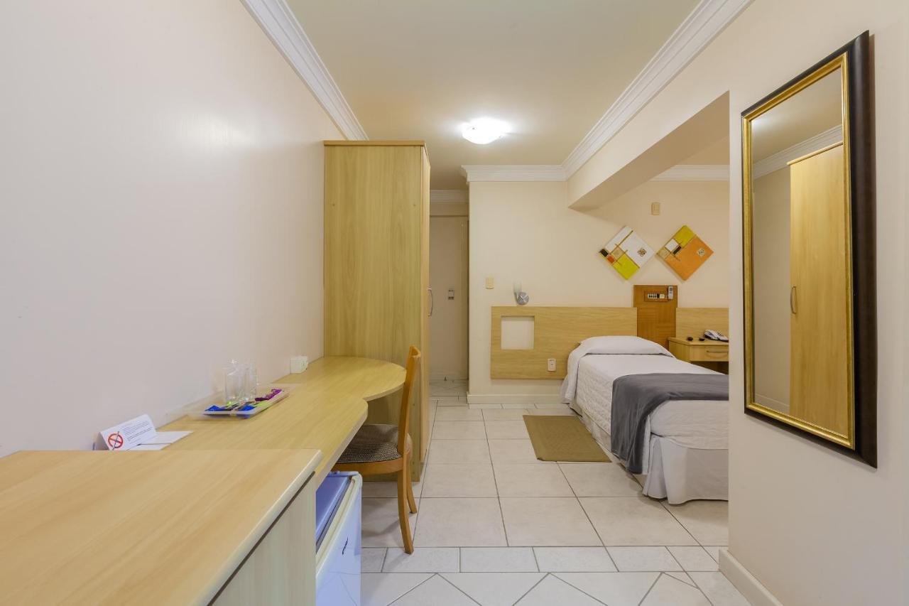 Tri Hotel Executive Criciuma Крисиума Экстерьер фото