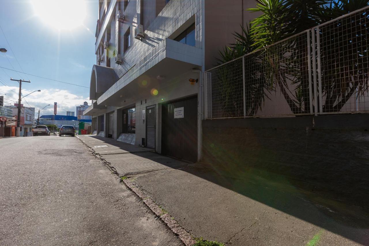Tri Hotel Executive Criciuma Крисиума Экстерьер фото